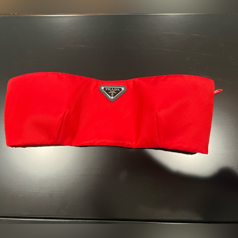 Worn once. Excellent condition. Size 36 IT(0 US). Side zip.